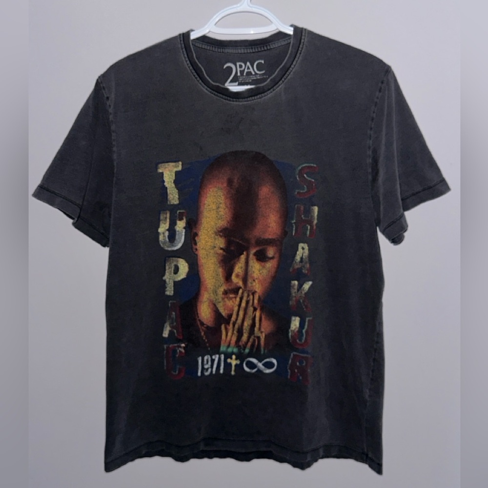 2Pac Graphic Tee – Washed Black